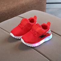 Lightweight kids running shoes